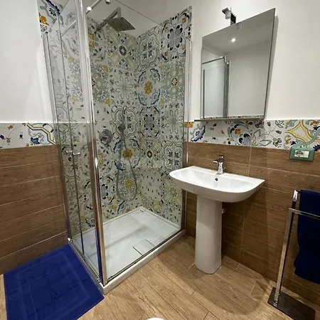 Maiolica House * צ'פאלו